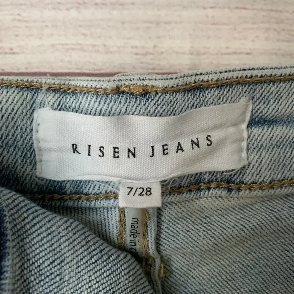 Risen Los Angeles Denim Jean Shorts Light Washed Distressed Size 7/28